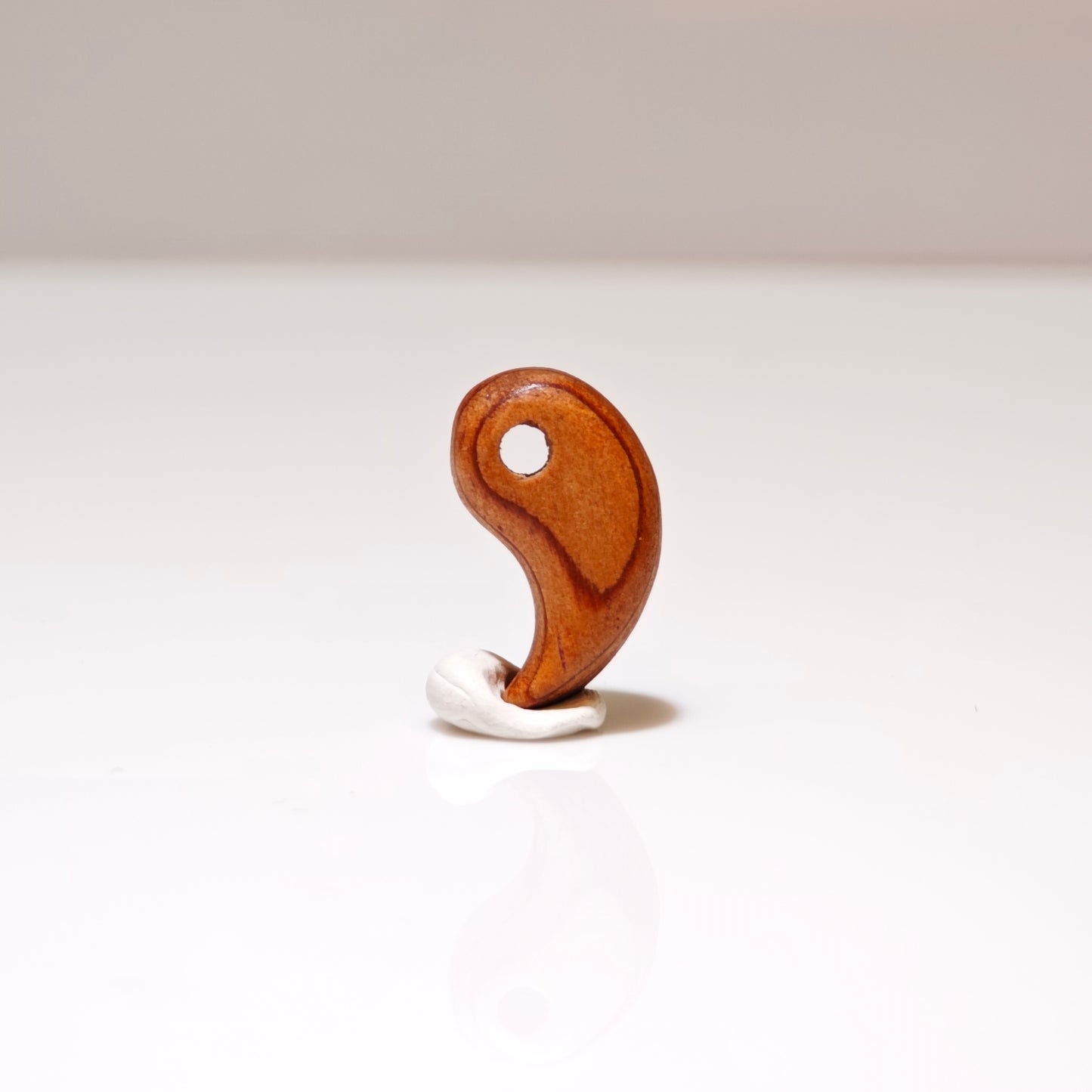 【20mm勾玉】屋久杉(YAKUSUGI) - MT-YI-1