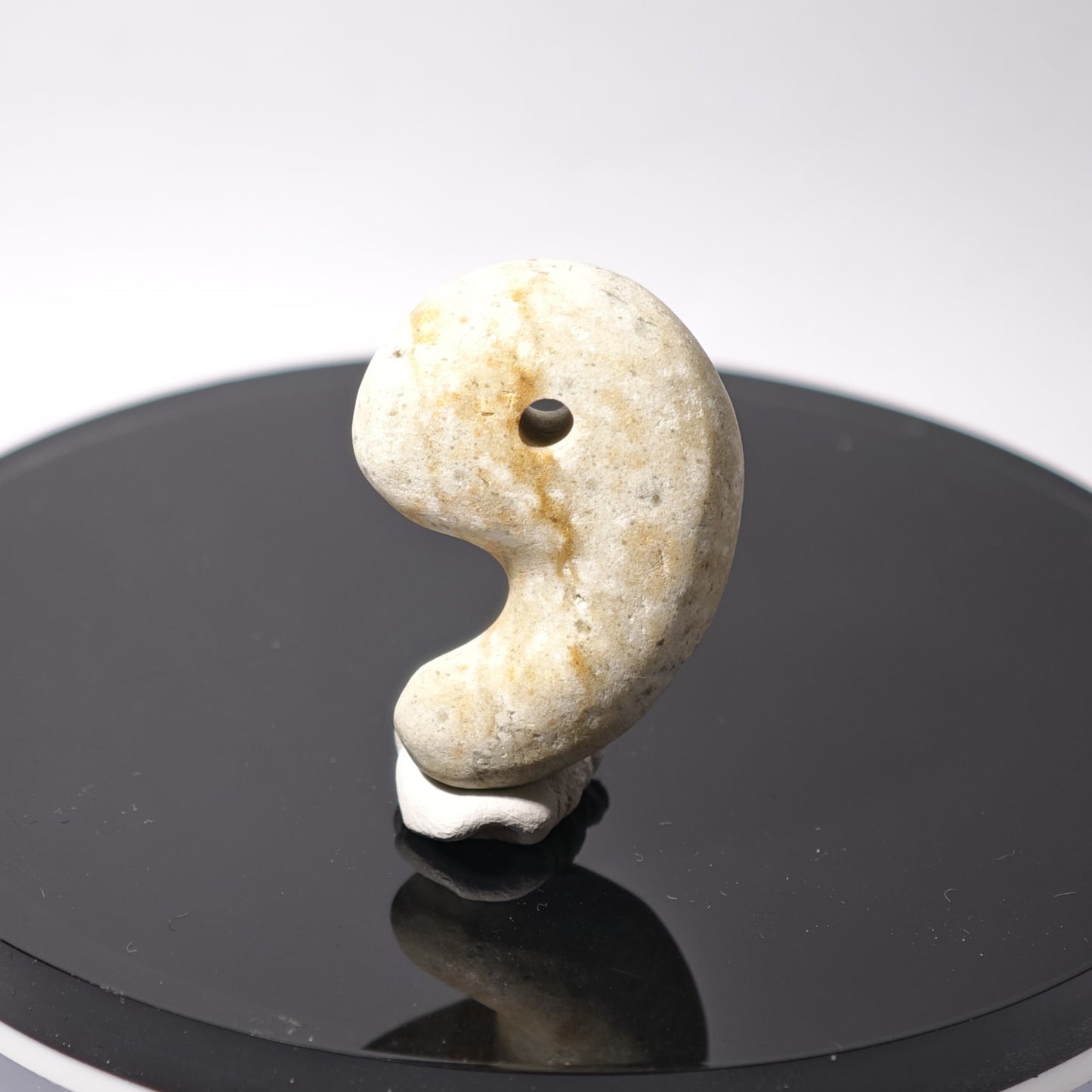 【33mm勾玉】白天草石(White AMAKUSA Stone) - MT-WAS-2